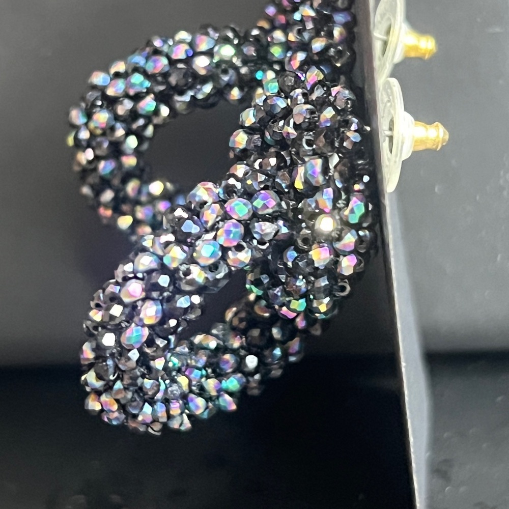 Interlocking Iridescent Beaded Hoop Earrings - image 2